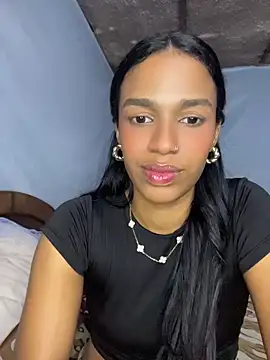 Snapshot of FlorSalvaje_ chatting on June 2, 2026, 12:10 am FlorSalvaje online show from June 2, 2026, 12:10 am