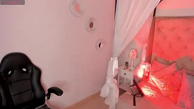 Raven Dooll online show from March 26, 2026, 10:18 pm