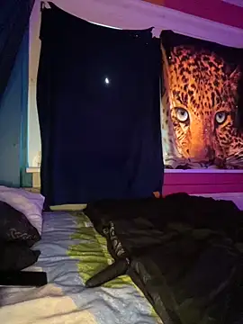 Melissa-Schneider online show from April 22, 2026, 6:04 pm