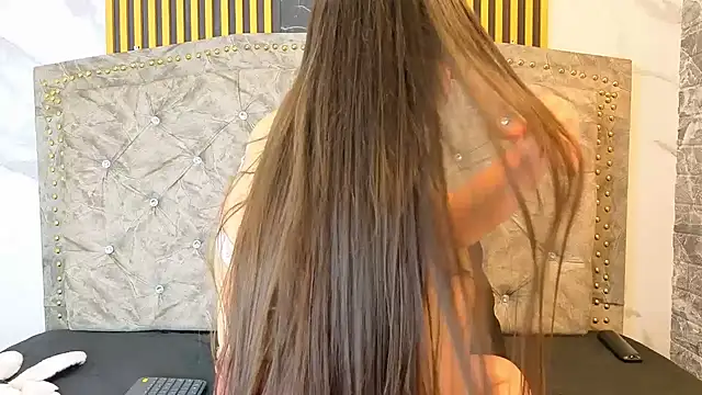 ElisVega online show from March 14, 2026, 8:42 am