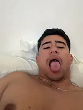 David-latinlover online show from August 8, 2026, 3:52 pm