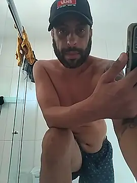 misteriosocam40 online show from March 23, 2026, 3:56 pm