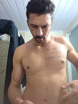 Snapshot of Locasso123 chatting on May 22, 2026, 4:21 am Locasso123 online show from May 22, 2026, 4:21 am