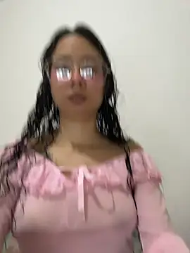 Snapshot of Aliciaa-petite chatting on July 23, 2026, 10:06 pm Aliciaa-petite online show from July 23, 2026, 10:06 pm