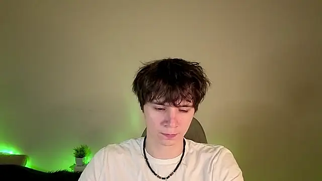 Snapshot of AnthonyCuutie chatting on May 14, 2026, 7:00 pm AnthonyCuutie online show from May 14, 2026, 7:00 pm