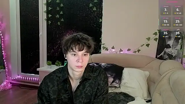 Snapshot of AnthonyCuutie chatting on April 16, 2026, 8:26 am AnthonyCuutie online show from April 16, 2026, 8:26 am