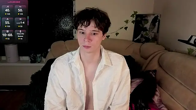 Snapshot of AnthonyCuutie chatting on April 4, 2026, 4:52 am AnthonyCuutie online show from April 4, 2026, 4:52 am