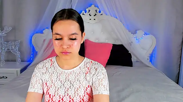 Snapshot of AishaTempt chatting on March 2, 2026, 8:32 am AishaTempt online show from March 2, 2026, 8:32 am