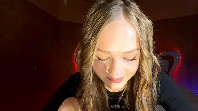 Anika Socutehe online show from April 15, 2026, 7:51 pm