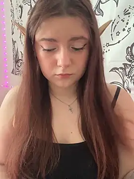 bambimay  online show from March 4, 2026, 11:18 am