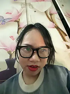 Snapshot of Leeeeiu chatting on July 22, 2026, 3:14 pm Leeeeiu online show from July 22, 2026, 3:14 pm