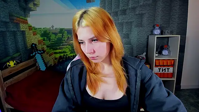 Snapshot of RosaFowler chatting on March 22, 2026, 12:18 pm RosaFowler online show from March 22, 2026, 12:18 pm