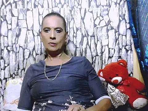 Snapshot of Hot_queen58 chatting on April 21, 2026, 3:18 pm Hot queen58 online show from April 21, 2026, 3:18 pm