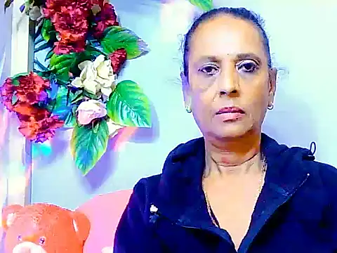 Hot queen58 online show from June 6, 2026, 5:34 am