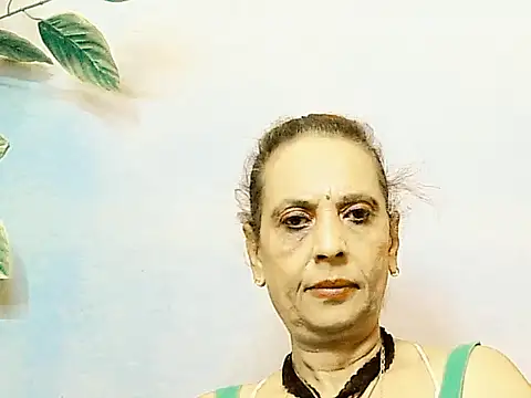 Snapshot of Hot_queen58 chatting on May 25, 2026, 7:29 am Hot queen58 online show from May 25, 2026, 7:29 am