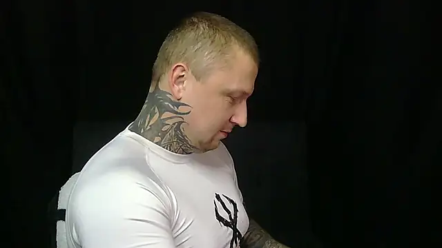 Snapshot of devilWithTats chatting on May 24, 2026, 11:54 am devilWithTats online show from May 24, 2026, 11:54 am