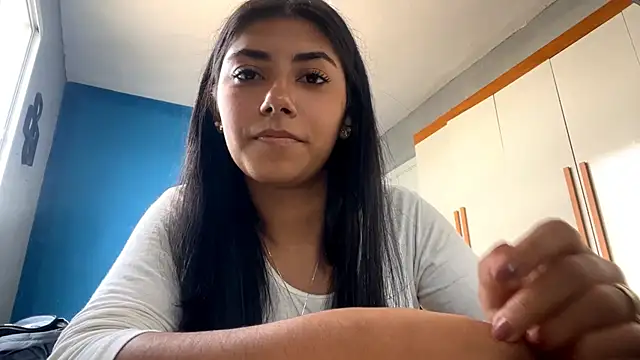 Snapshot of VeraGutschow chatting on March 1, 2026, 2:06 pm VeraGutschow online show from March 1, 2026, 2:06 pm