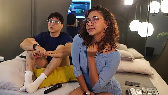 Mia and Belmonth online show from March 4, 2026, 12:24 pm