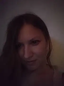Snapshot of August_Shine chatting on April 29, 2026, 6:14 pm August Shine online show from April 29, 2026, 6:14 pm