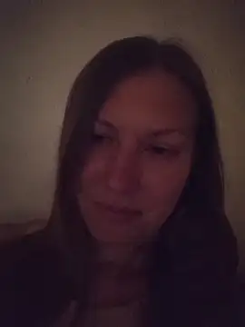 Snapshot of August_Shine chatting on May 20, 2026, 6:27 pm August Shine online show from May 20, 2026, 6:27 pm