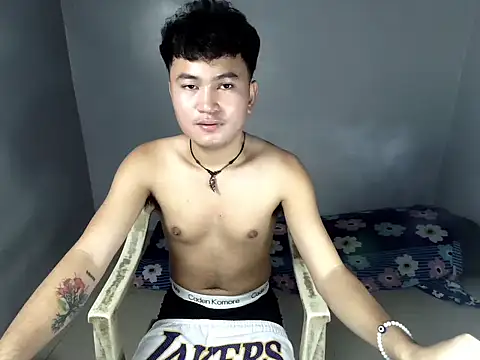 Onlyloverhugedan online show from March 3, 2026, 12:01 pm