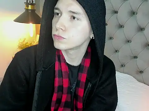 Snapshot of hollannd_ chatting on May 26, 2026, 12:36 pm hollannd online show from May 26, 2026, 12:36 pm