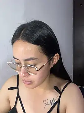 Snapshot of Anni_Rose chatting on March 13, 2026, 1:32 am Anni Rose online show from March 13, 2026, 1:32 am