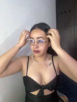 Snapshot of Anni_Rose chatting on March 20, 2026, 11:55 am Anni Rose online show from March 20, 2026, 11:55 am