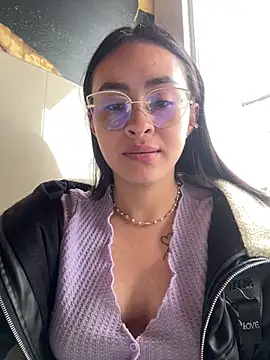 Snapshot of Anni_Rose chatting on April 7, 2026, 3:25 pm Anni Rose online show from April 7, 2026, 3:25 pm