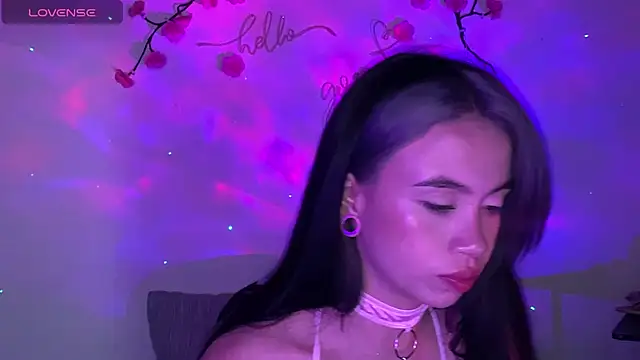 Snapshot of sweet_molly420 chatting on May 15, 2026, 10:52 pm sweet molly420 online show from May 15, 2026, 10:52 pm