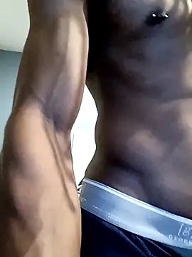 p13guy42 online show from April 18, 2026, 3:42 am