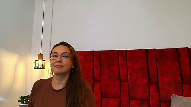 Snapshot of _Monaliza_ chatting on May 16, 2026, 12:15 pm Monaliza online show from May 16, 2026, 12:15 pm