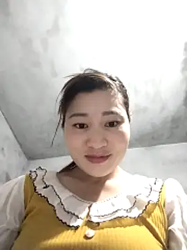 Snapshot of Lilinn_ chatting on April 24, 2026, 9:55 am Lilinn online show from April 24, 2026, 9:55 am