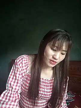 Lilinn  online show from March 5, 2026, 4:09 am