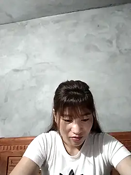 Lilinn  online show from March 24, 2026, 10:43 pm