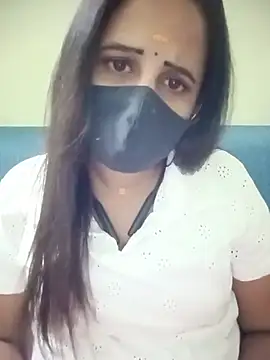 Snapshot of Tamil_Rani- chatting on June 18, 2026, 9:36 am Tamil Rani- online show from June 18, 2026, 9:36 am