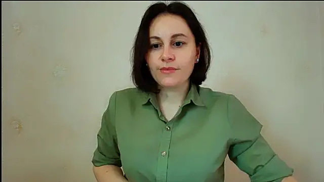 Snapshot of Inessa_beauty chatting on April 18, 2026, 4:48 am Inessa beauty online show from April 18, 2026, 4:48 am