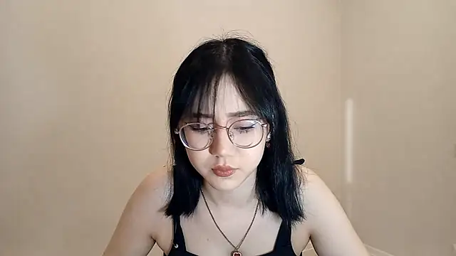 Snapshot of SolvedGlobe chatting on March 27, 2026, 2:07 pm SolvedGlobe online show from March 27, 2026, 2:07 pm