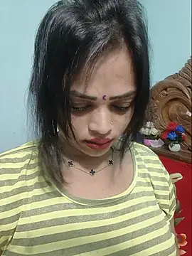 Snapshot of Beauty-3 chatting on May 22, 2026, 12:14 pm Beauty-3 online show from May 22, 2026, 12:14 pm