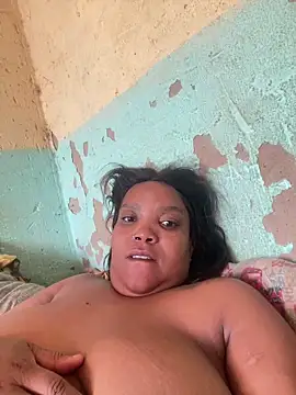 friendlybitch22 online show from April 27, 2026, 6:44 am