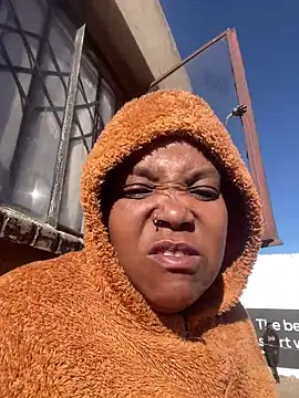 friendlybitch22 online show from May 12, 2026, 6:43 am