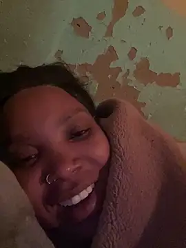 friendlybitch22 online show from May 7, 2026, 9:07 pm