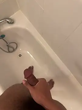 adhesivetn online show from April 24, 2026, 3:58 pm