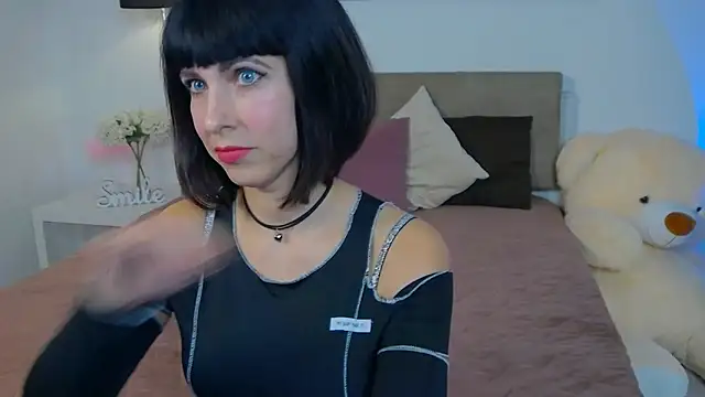 HeidieRaven online show from March 9, 2026, 12:41 pm