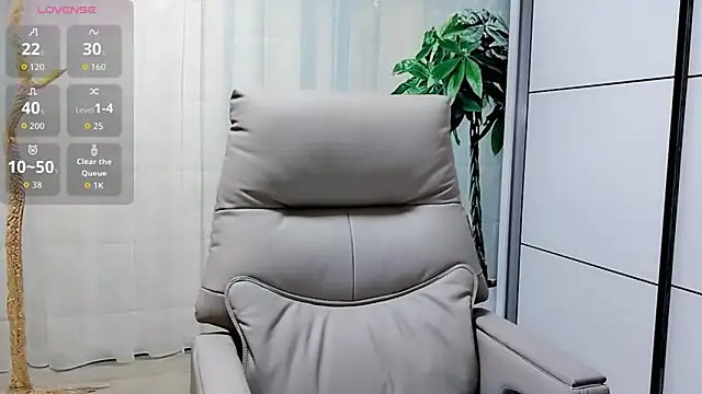 Snapshot of Naomi_NN chatting on July 18, 2026, 2:09 am Naomi NN online show from July 18, 2026, 2:09 am