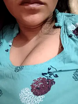 Snapshot of MUSKAN_786786- chatting on March 1, 2026, 8:58 am MUSKAN 786786- online show from March 1, 2026, 8:58 am