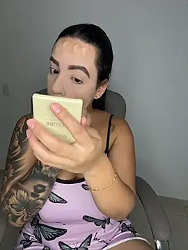 Snapshot of Lisabrown_23 chatting on March 10, 2026, 11:20 pm Lisabrown 23 online show from March 10, 2026, 11:20 pm