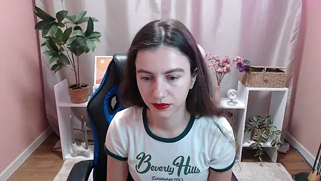 MistyBree online show from April 24, 2026, 8:16 am