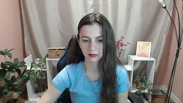 Snapshot of MistyBree chatting on May 14, 2026, 8:11 am MistyBree online show from May 14, 2026, 8:11 am