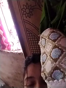 Snapshot of Hottie__baby chatting on March 1, 2026, 2:06 pm Hottie baby online show from March 1, 2026, 2:06 pm